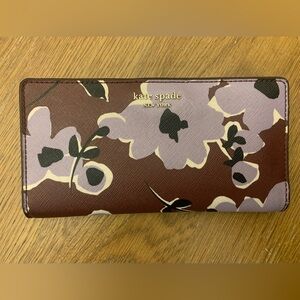 Kate Spade slim bifold wallet - good condition!